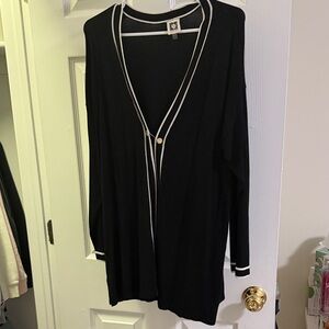 Anne Klein Black Sweater with Cream Trim